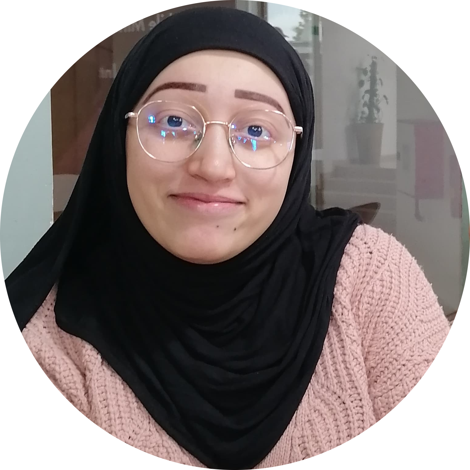 Naaim Manal - Étudiante en ingénierie informatique
